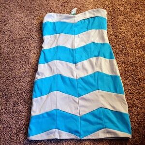 NWT papaya strapless chevron style mini dress